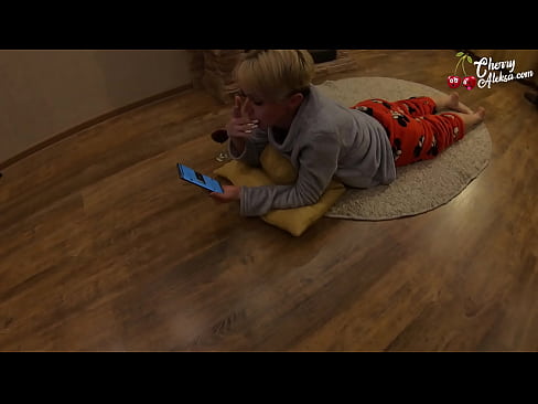 ❤️ 미친 금발 빠는 거대한 거시기 빠는과 그것에 튀는 항문 섹스 포르노 포르노에서 ko.hentaiser.ru ❤